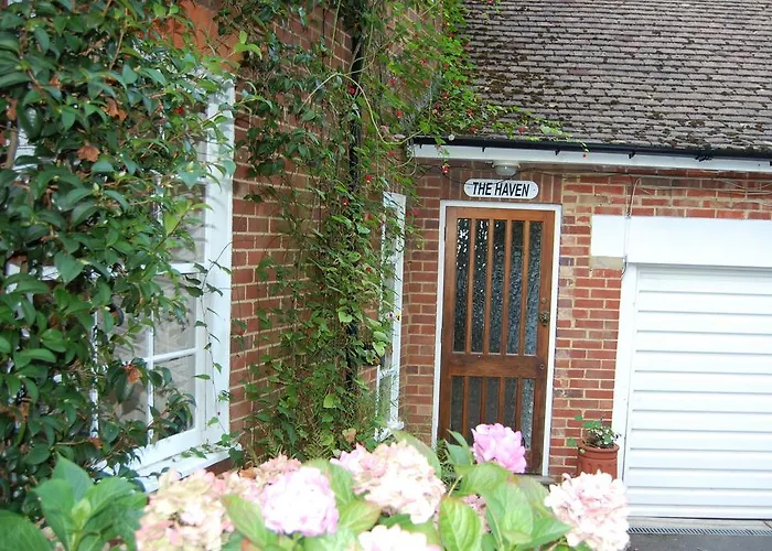 Best Hotels Near Ascot Racecourse for Royal Ascot